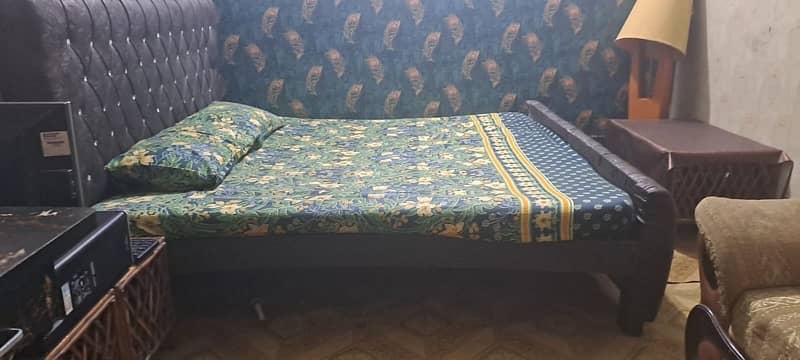 Bed Set / Bedroom Set / Wooden Bed / Poshish Bed 1