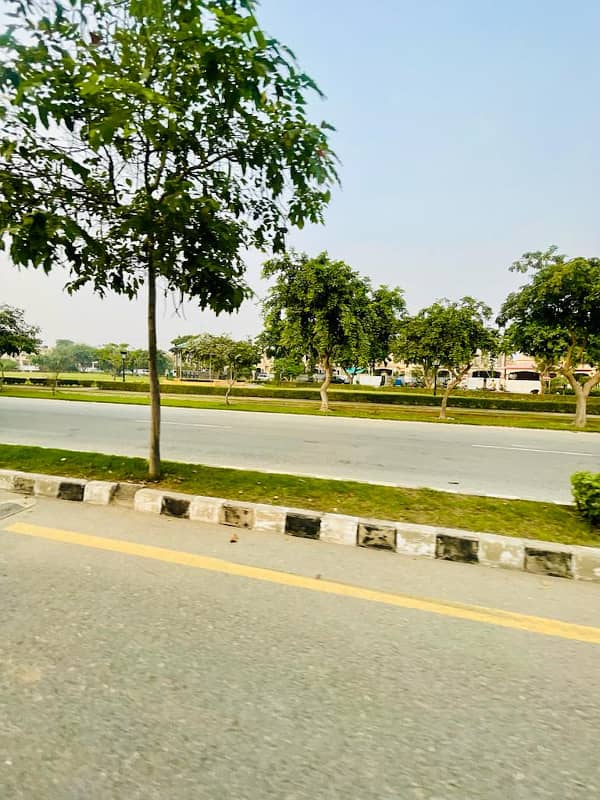 Prime Location 5 Marla 60ft. Road Plot for Sale in Lake City Sector M-8 9