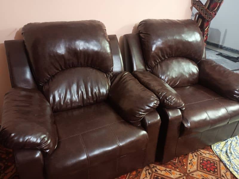 Complete Sofa Set Ragzen - Good Condition 3