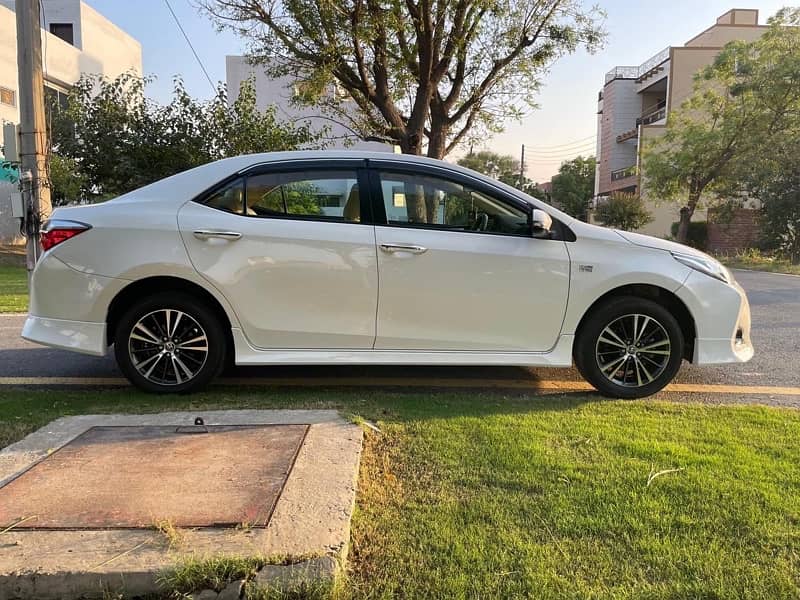 Toyota Corolla Altis X 2021 3