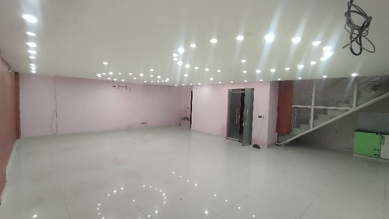 5 MARLA BASEMENT AVAILABLE FOR RENT ON PRIME LOCATION IN SECTOR D BAHRIA TOWN LAHORE 2