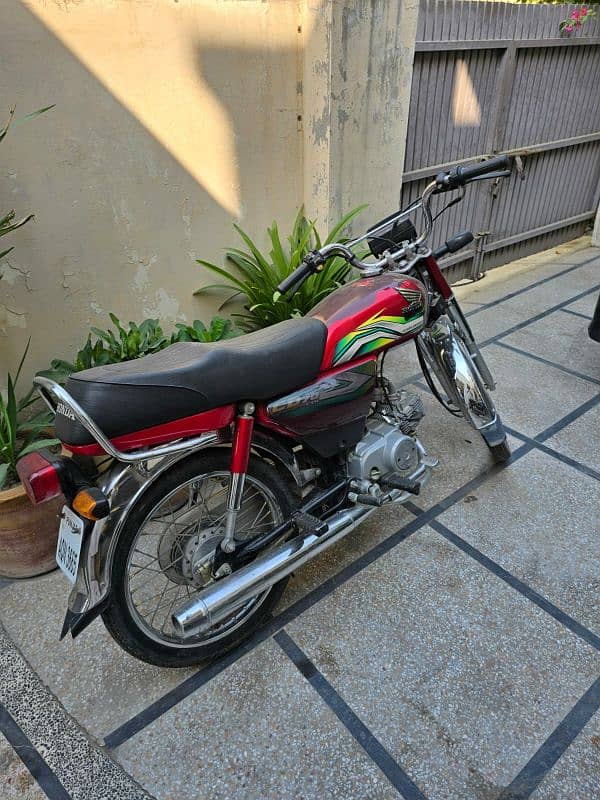 Honda CD-70 2