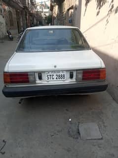 Nissan Sunny 1990