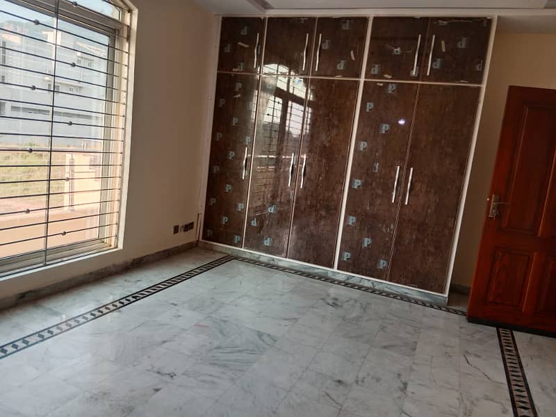 1kanal Upper portion is Available For Rent in D. 12 Near To Markaz 2