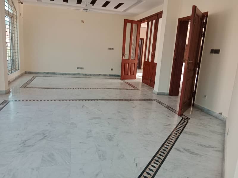 1kanal Upper portion is Available For Rent in D. 12 Near To Markaz 6