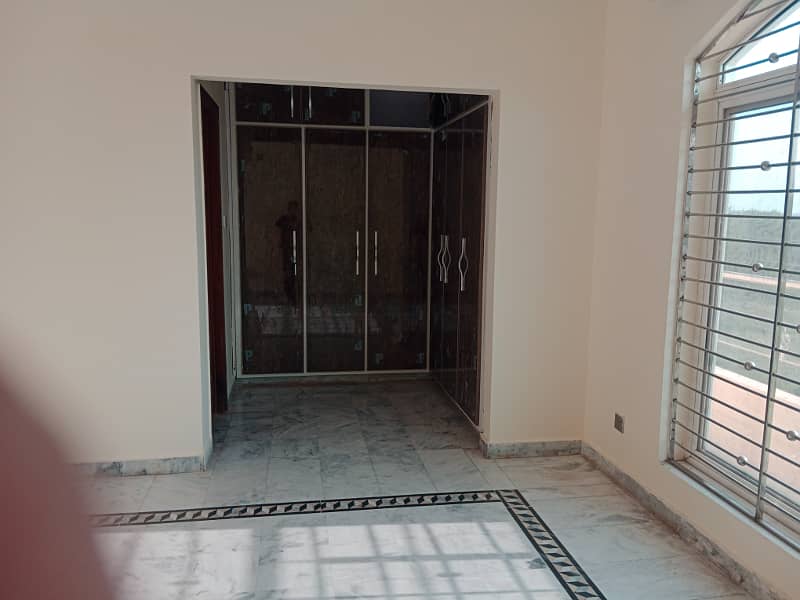 1kanal Upper portion is Available For Rent in D. 12 Near To Markaz 23