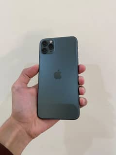 iPhone 11 Pro Max iCloud Parts Camera