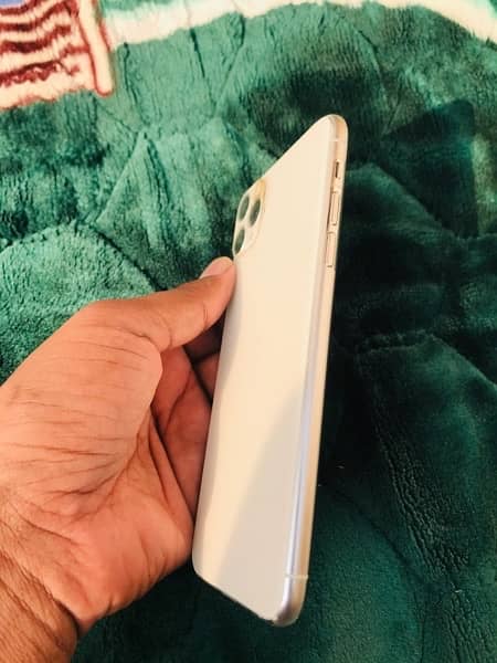 Iphone 11 Pro Max NoN-PTA (256GB - White) 10/10 0