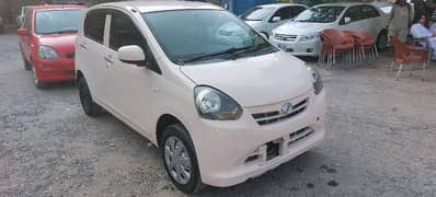 Daihatsu Mira 2012