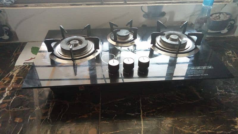 kitchen hob in black tempered glass 3