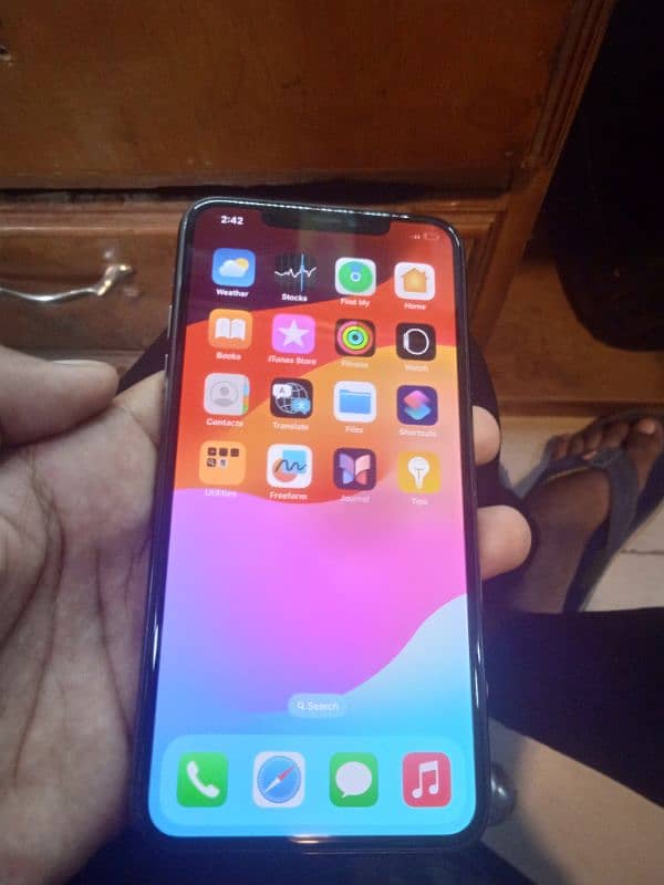 iphone 11 pro max 2