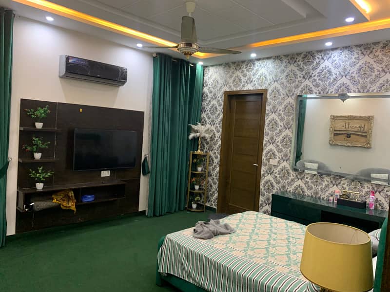 1 CANAL FURNISHED HOUSE FOR SALE IN VALENCIA BLOCK E LAHORE. 3