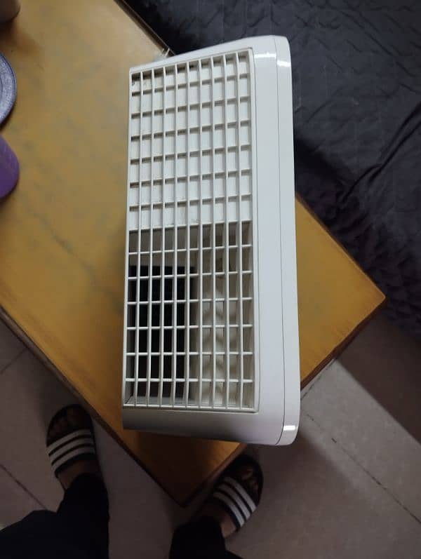 BEURER AIR PURIFIER (ALMOST NEW) 3