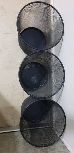 3 matel baskets good condition 1