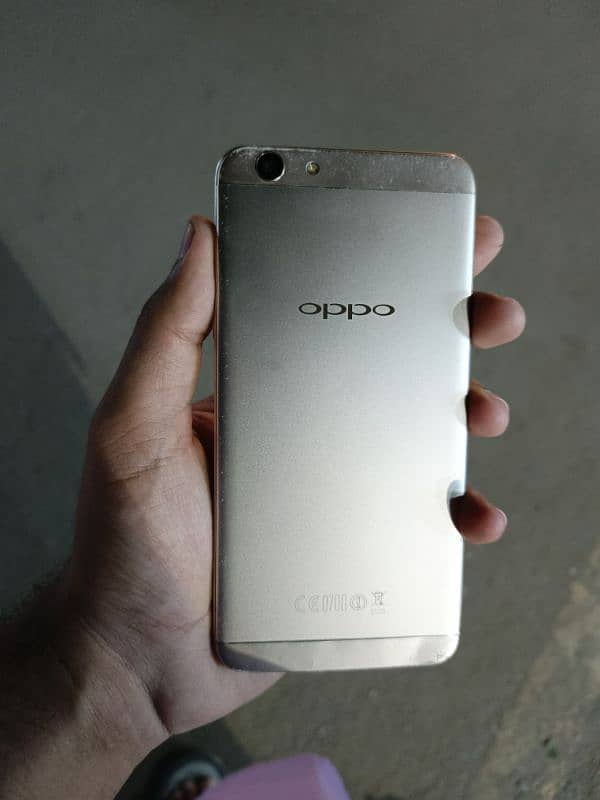 oppo. f1s 4/64 5