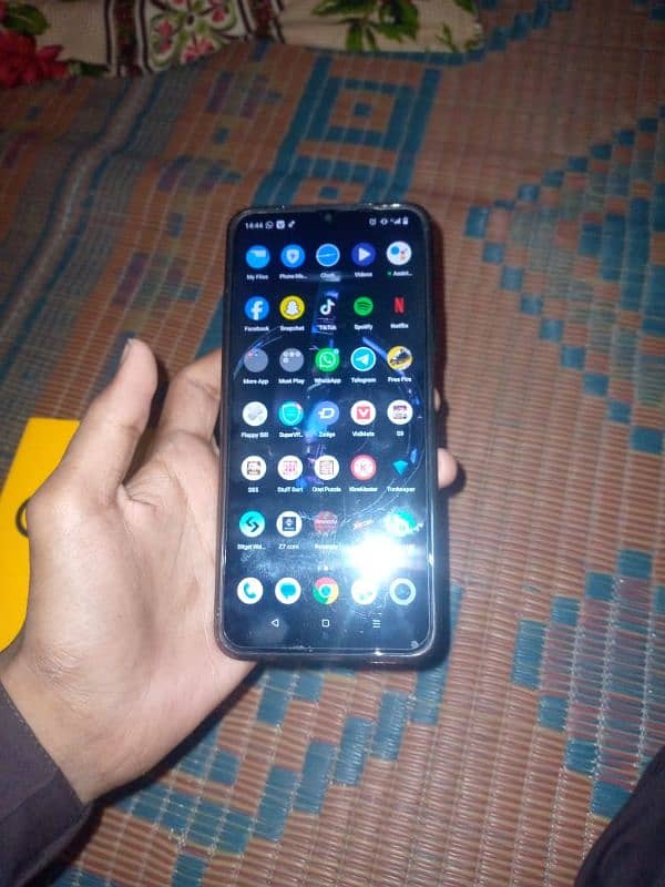 realme c51 2 month used 10 by 10 urgent sell 3