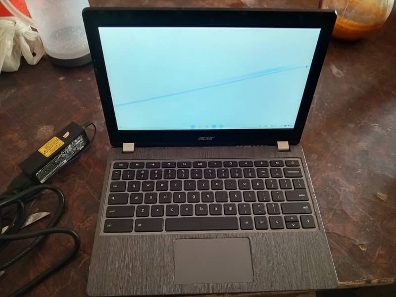 Acer ChromeBook C740 New Condition For Sale 0