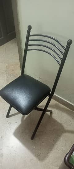 Very beautiful, light weight, foldable chair