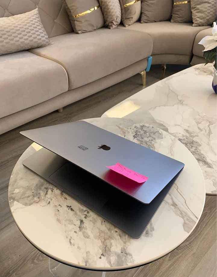 Apple MacBook pro 2019 (A2141) 15.4 inch Retina Dispaly Intel Core i7 3