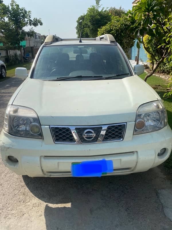 Nissan X Trail / suv / prado / Land Cruiser / sunroof car 1