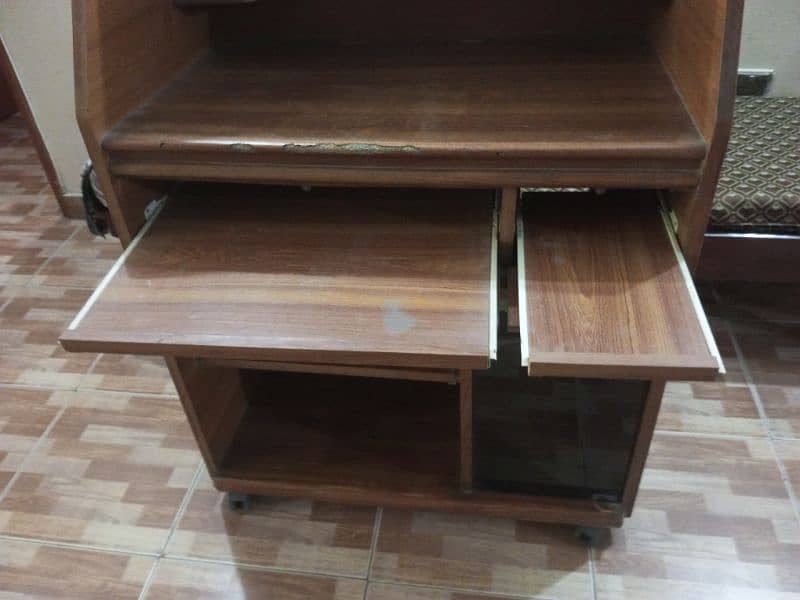 Computer trolley for sale !. . . 10