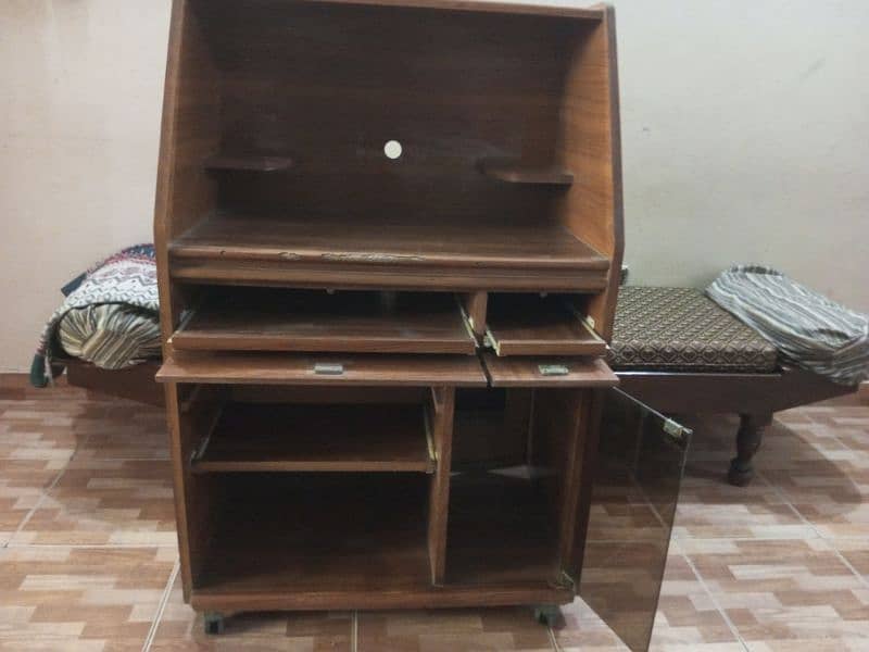 Computer trolley for sale !. . . 11