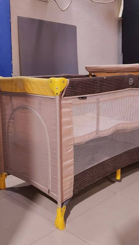 BABY PLAYPEN / PLAY PEN PENNY 7