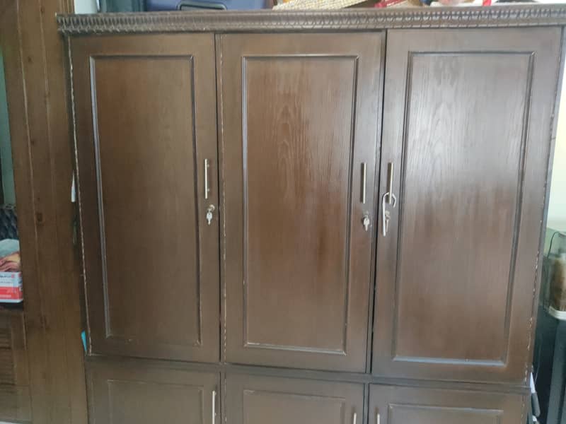 Stylish, Strong Wooden Wardrobe for Sale at Reasonable Price 3