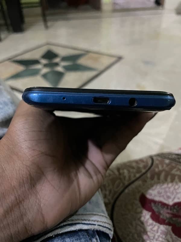 Infinix hot 10 Play 4/64 1