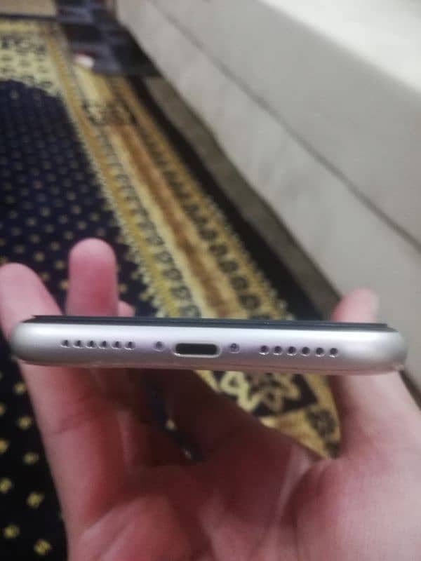 Iphone 11, 128 GB non pta 4