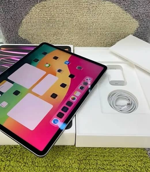 ipad pro m2 12.9 inches 255gb 6th generation 2022 i pad 2021 m1 chip 5 5