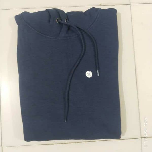 Export quality hoddie available delivery all Pakistan 8