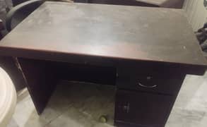 Office table and chair 0