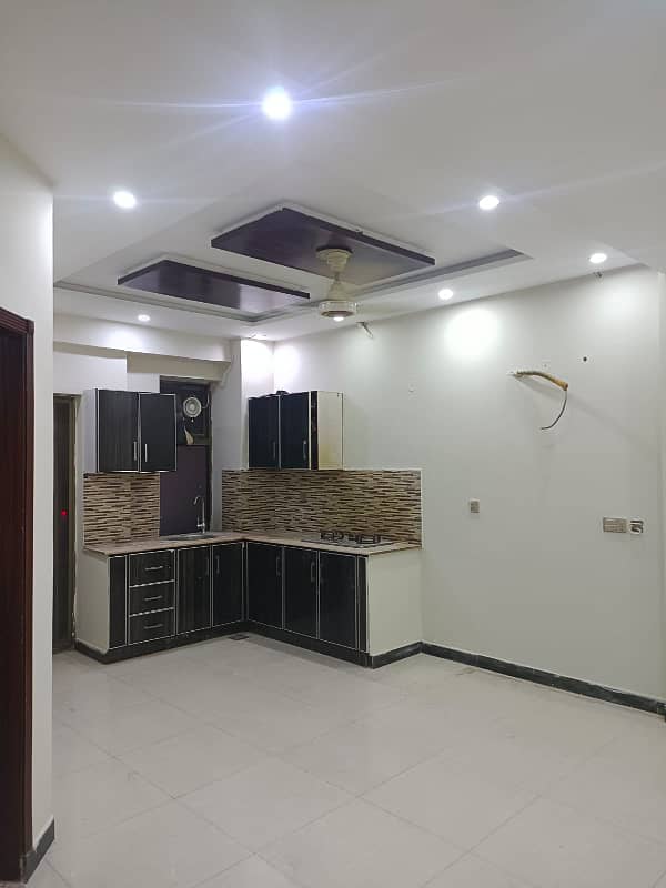 ONE BED APARTMENT AT SURAHI CHOWK BAHRIA TOWN 24/7 SECURITY, LIFT & ELECTRICITY BACKUP BEST FOR OVERSEAS VISITORS. McDonald & Market on walking distance 3