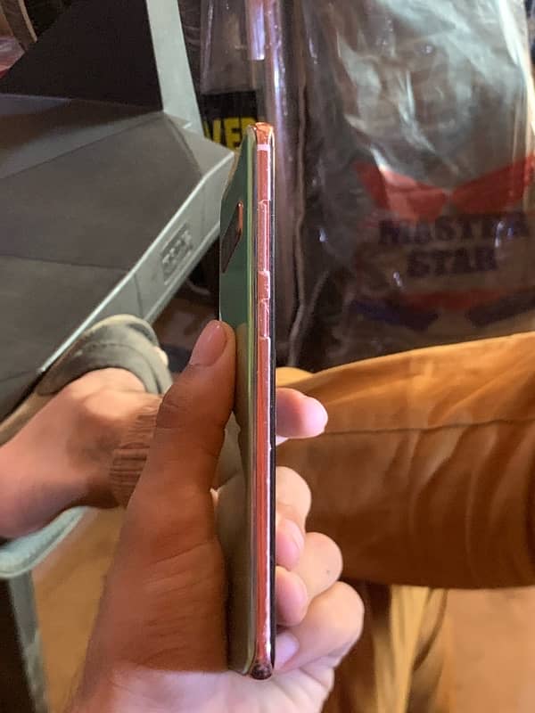 samsung galaxy s10+ golden colour 8/128 pta official approved 5