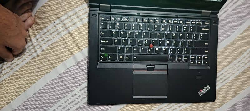 Lenovo Yoga touchscreen laptop i7 2