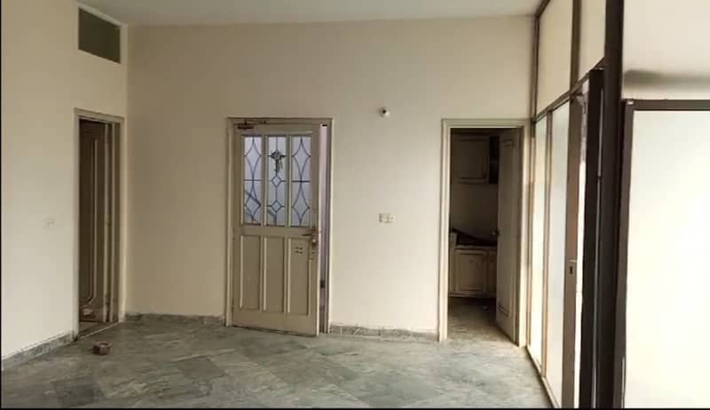 4 Marla 2nd Floor Office For Rent In DHA Phase 1,Block K, Lahore. 5