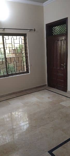 10 marla ground portion available for rent in Gulraiz phase 2 1