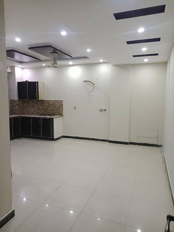 ONE BED APARTMENT AT SURAHI CHOWK BAHRIA TOWN 24/7 SECURITY, LIFT & ELECTRICITY BACKUP BEST FOR OVERSEAS VISITORS. McDonald & Market on walking distance 1