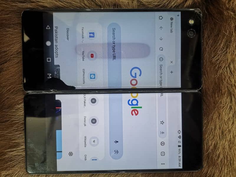 ZTE Axon M Foldable 9