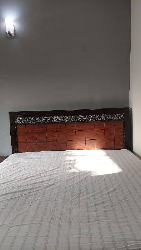 King Sized Bed For Sale 2