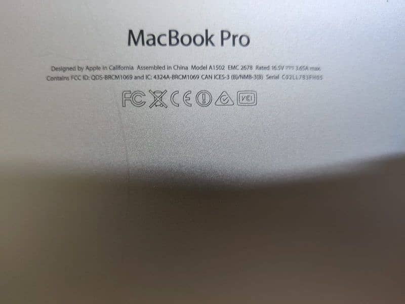 Apple MacBook Pro (Late 2013) + Free PSP-2001 Gaming Device! 9