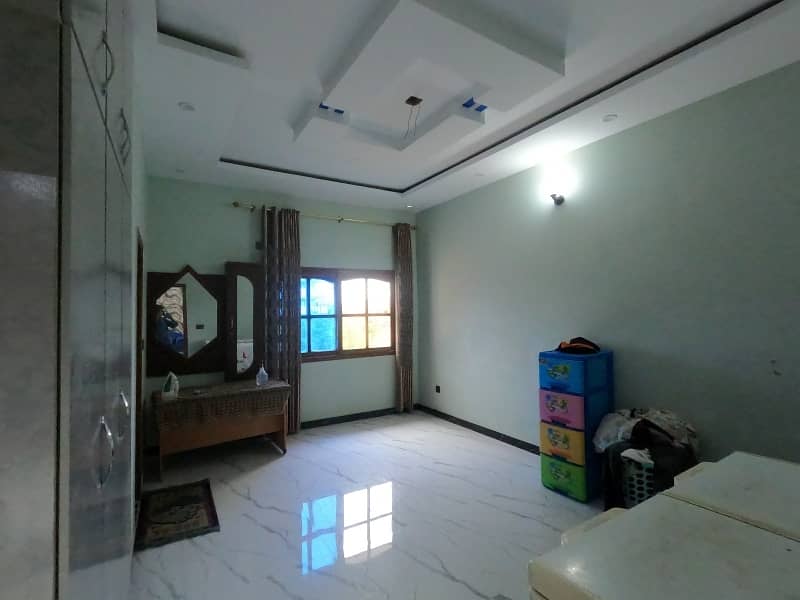 Buy A Centrally Located Prime Location 240 Square Yards House In Gulshan-e-Maymar 8