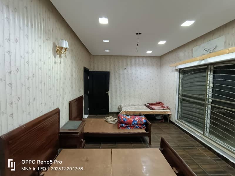 11 Marla House For sale In Rs. 30000000 Only 13