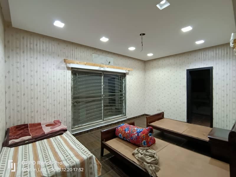 11 Marla House For sale In Rs. 30000000 Only 17