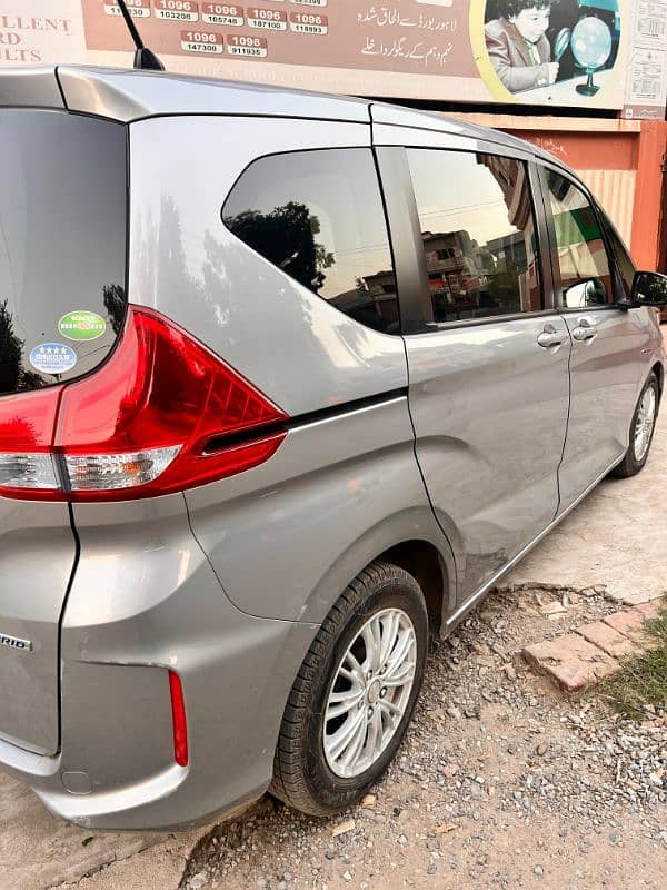 Honda Freed 2018 3