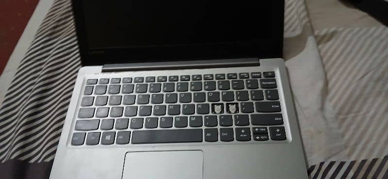 LENOVO LAPTOP INTEL CELERON 4