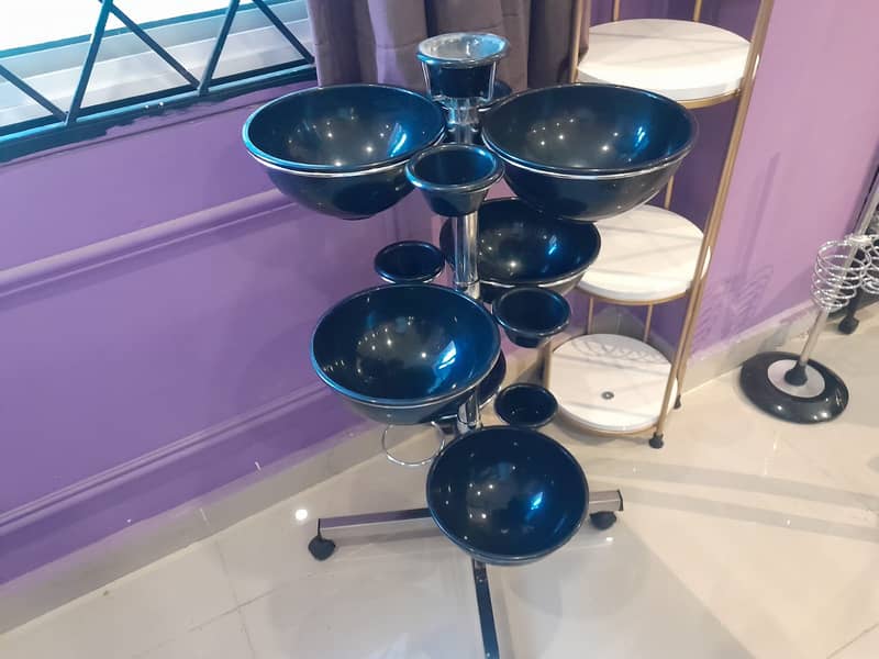 Beauty parlor chairs | shampoo unit | pedicure | cutti Saloon chairs 14