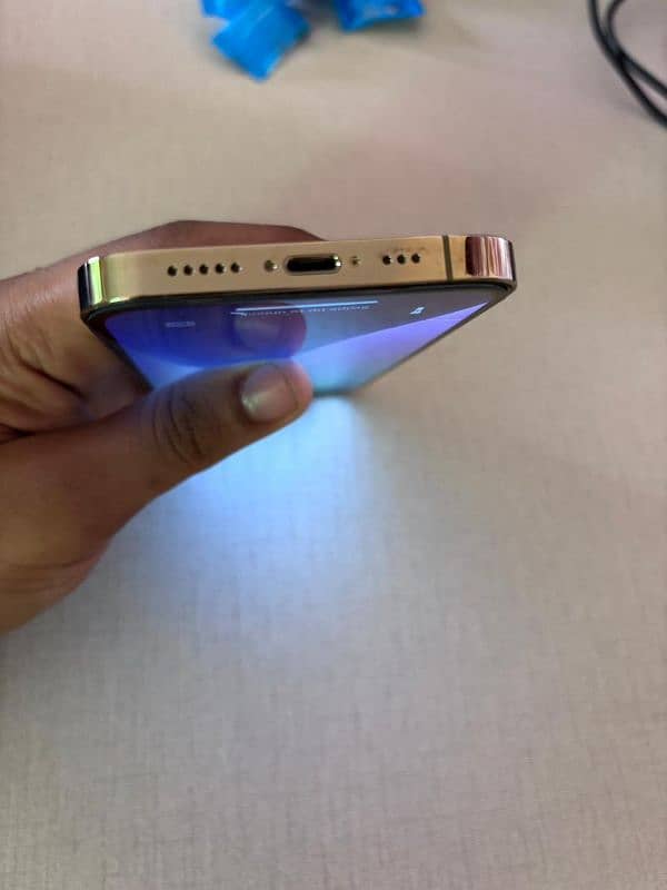 IPHONE 12 PRO. 128 GOLD 1