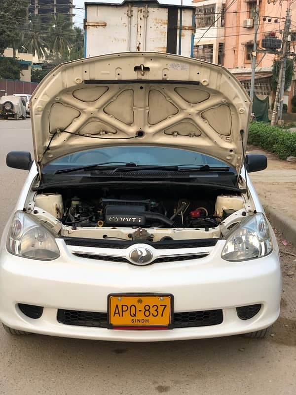 Toyota Platz 2004 model 2007 registration full original 9